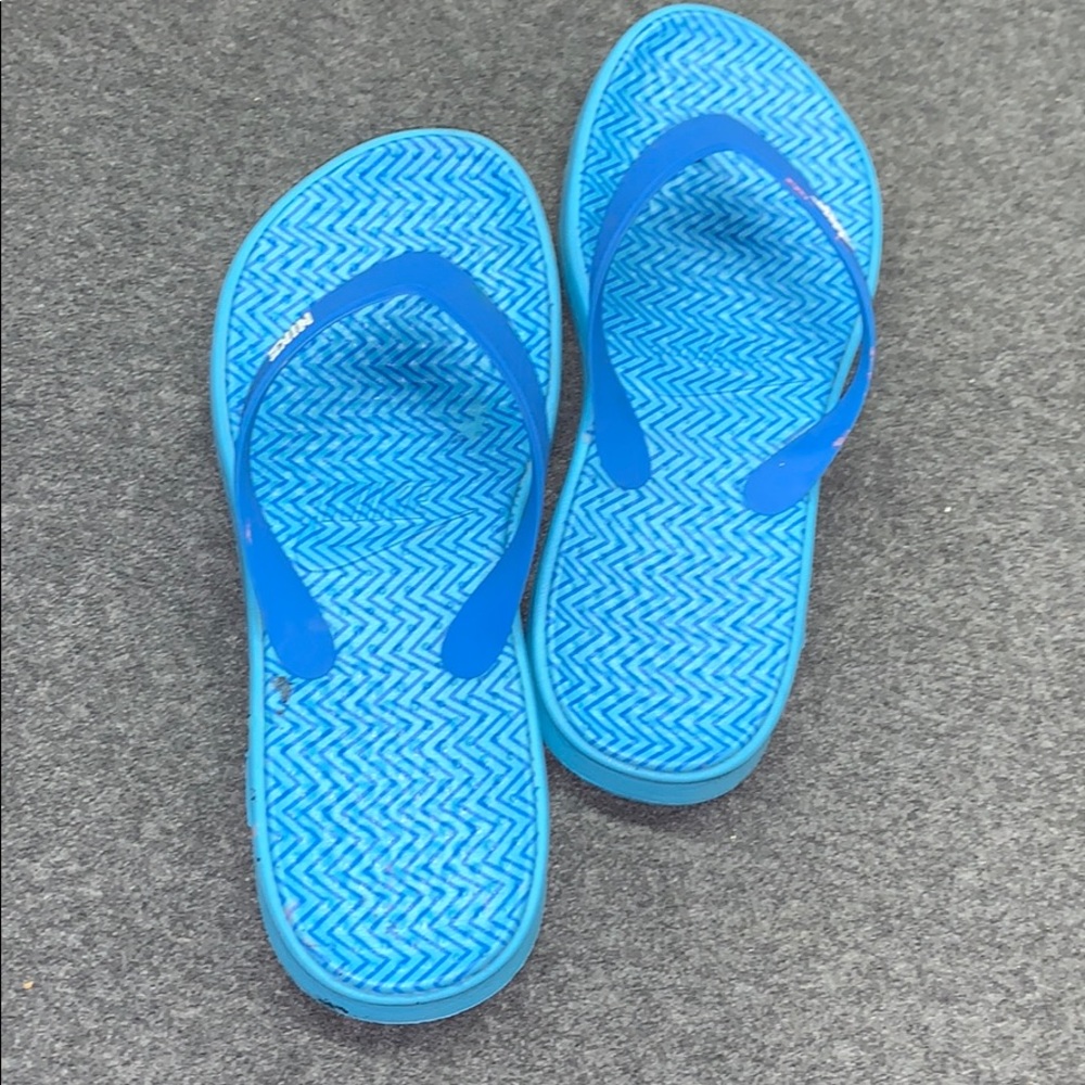 Nike flip flops